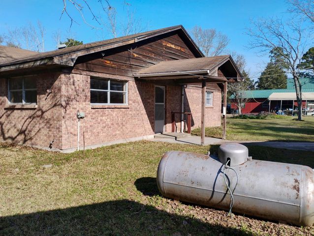 186 Shelter Lane, Livingston, TX 77351