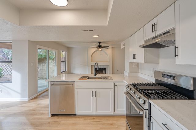 7712 William Moyers Avenue NE, Albuquerque, NM 87122