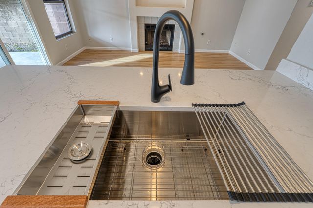 7712 William Moyers Avenue NE, Albuquerque, NM 87122