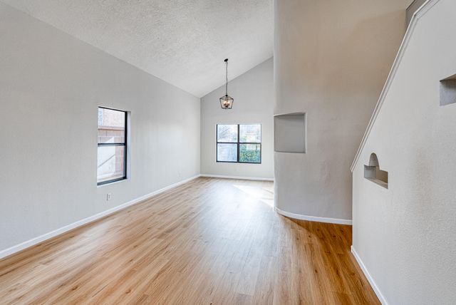 7712 William Moyers Avenue NE, Albuquerque, NM 87122