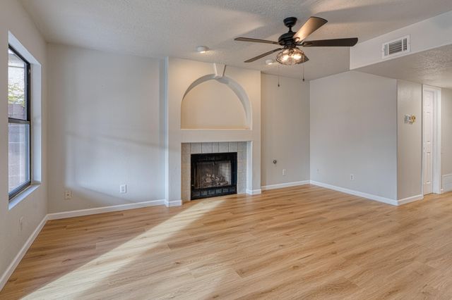 7712 William Moyers Avenue NE, Albuquerque, NM 87122