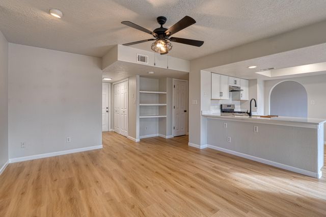 7712 William Moyers Avenue NE, Albuquerque, NM 87122