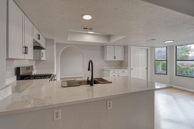 7712 William Moyers Avenue NE, Albuquerque, NM 87122