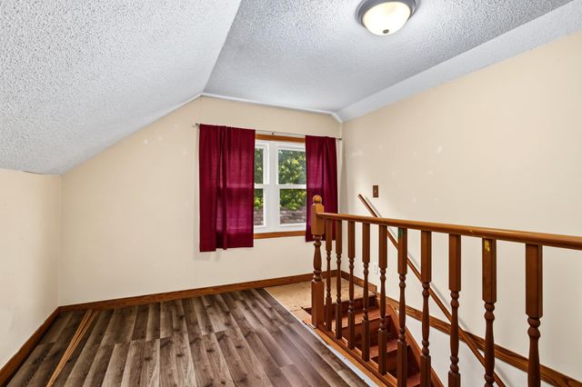521 E 3rd Street, New Richmond, WI 54017