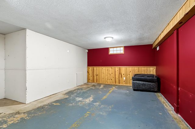 521 E 3rd Street, New Richmond, WI 54017