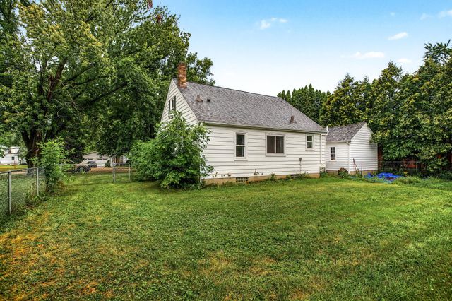 521 E 3rd Street, New Richmond, WI 54017