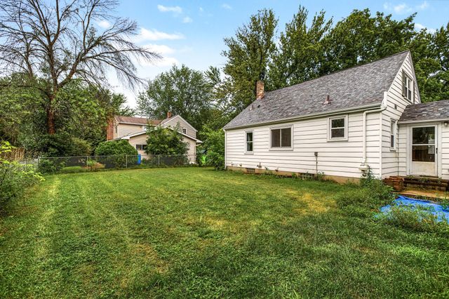 521 E 3rd Street, New Richmond, WI 54017
