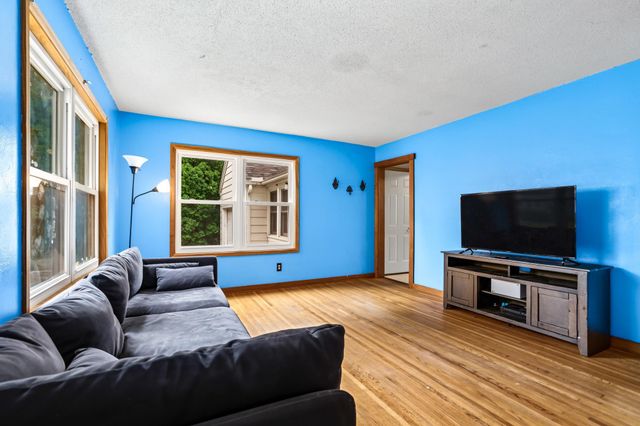 521 E 3rd Street, New Richmond, WI 54017
