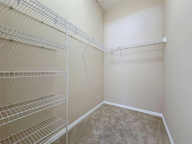 468 PINEWOOD DR, Davenport, FL 33896