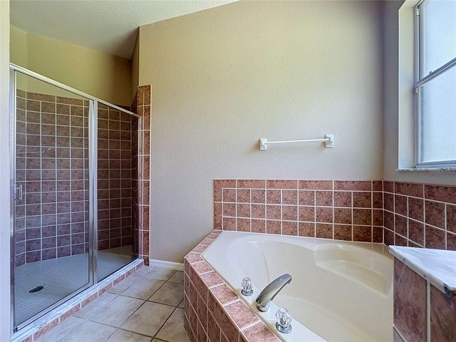 468 PINEWOOD DR, Davenport, FL 33896