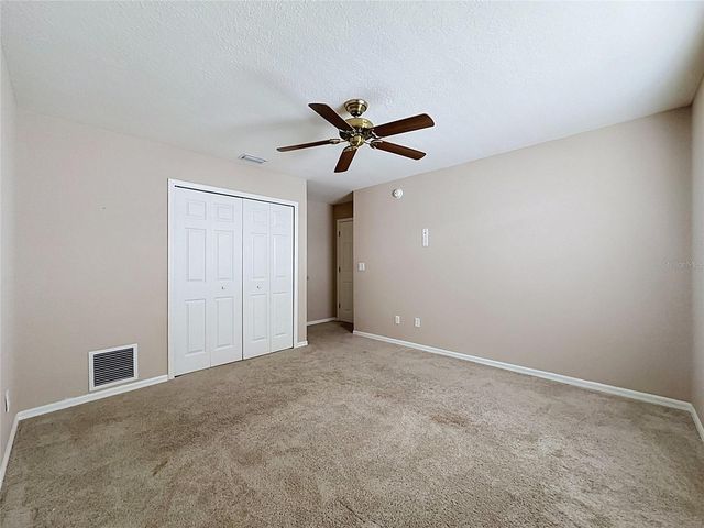 468 PINEWOOD DR, Davenport, FL 33896