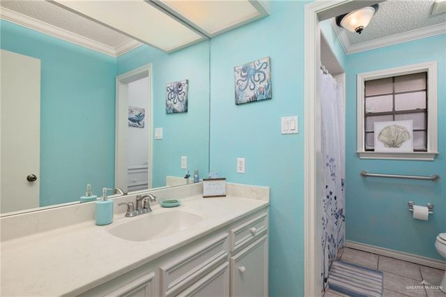400 W Iris Avenue W, Mcallen, TX 78501