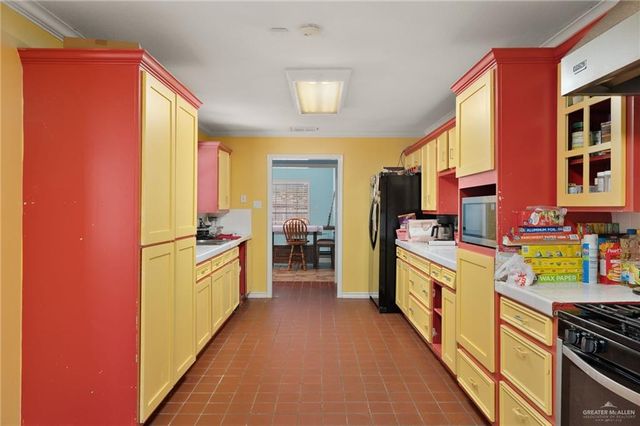 400 W Iris Avenue W, Mcallen, TX 78501