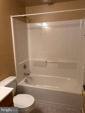 3961 CONQUEST CT, Woodbridge, VA 22192