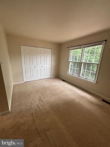 3961 CONQUEST CT, Woodbridge, VA 22192