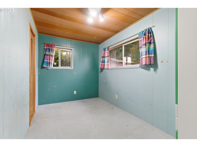 93270 KNAPPA PLATT Rd, Astoria, OR 97103