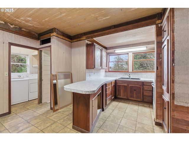 93270 KNAPPA PLATT Rd, Astoria, OR 97103