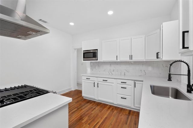 3410 Meadowbrook Drive, Fort Worth, TX 76103