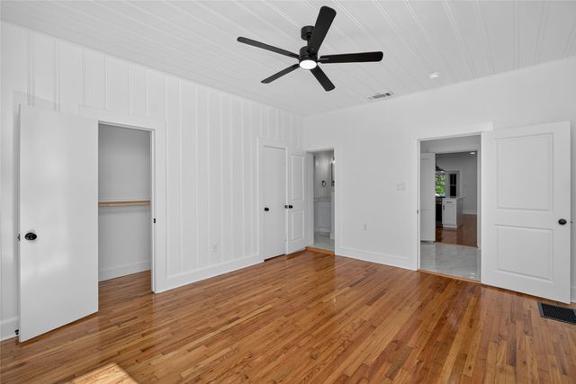 3410 Meadowbrook Drive, Fort Worth, TX 76103