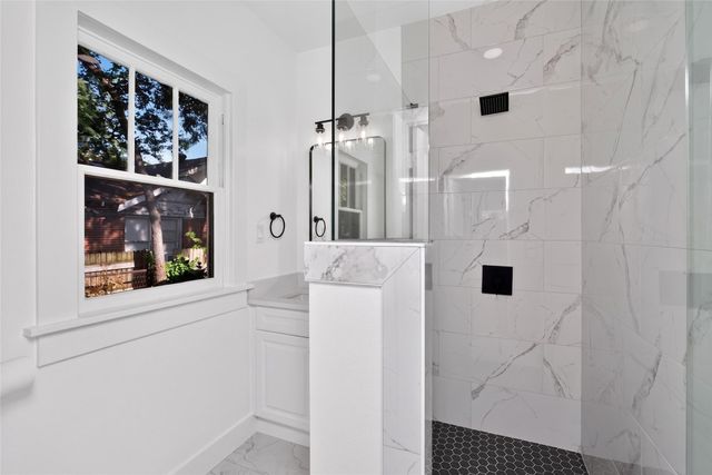 3410 Meadowbrook Drive, Fort Worth, TX 76103