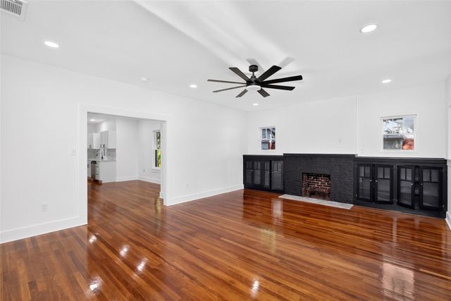 3410 Meadowbrook Drive, Fort Worth, TX 76103