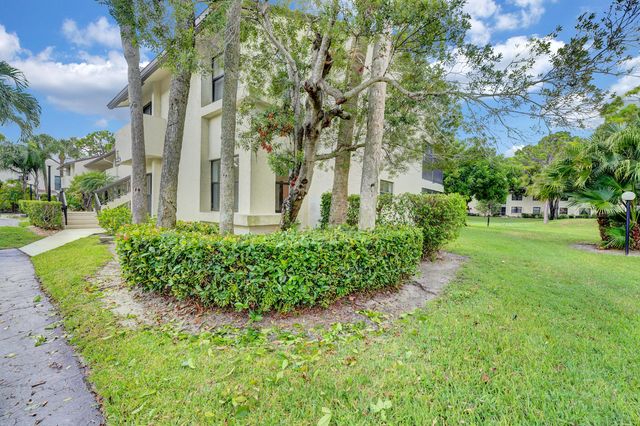 3359 Lucerne Park Drive, Greenacres, FL 33467