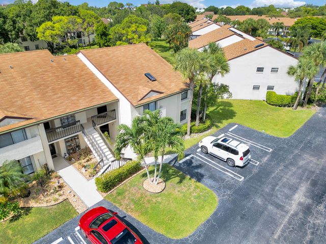 3359 Lucerne Park Drive, Greenacres, FL 33467