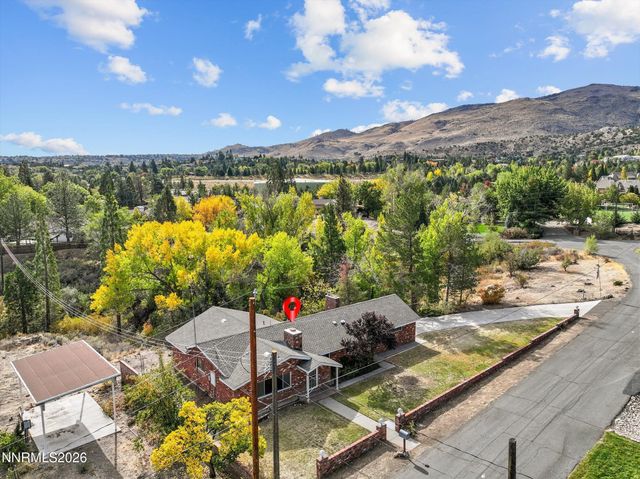 700 Hunter Place, Reno, NV 89519