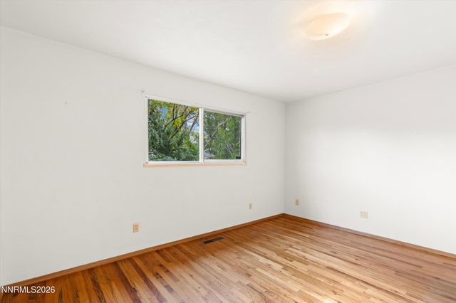 700 Hunter Place, Reno, NV 89519