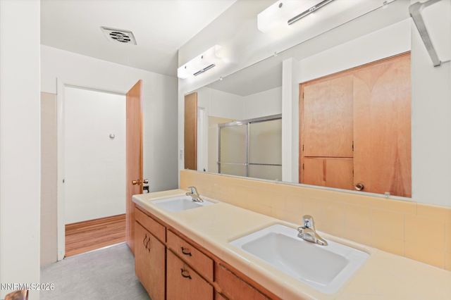 700 Hunter Place, Reno, NV 89519