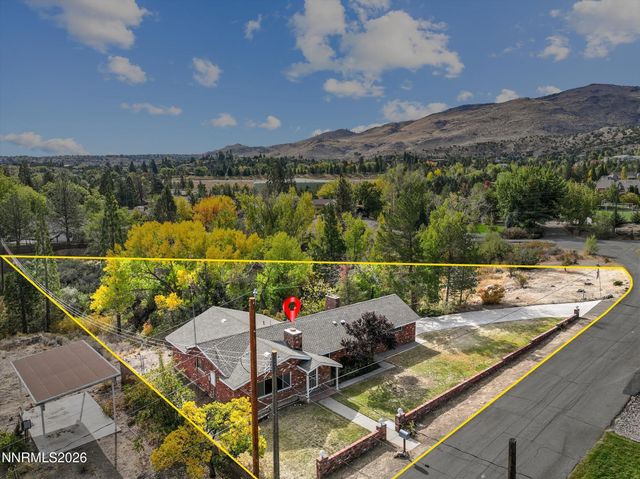 700 Hunter Place, Reno, NV 89519