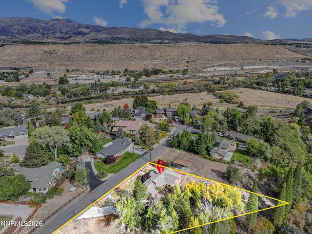 700 Hunter Place, Reno, NV 89519