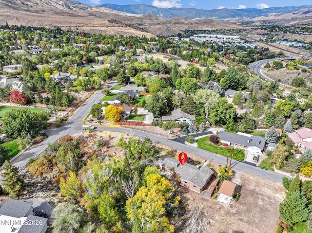 700 Hunter Place, Reno, NV 89519