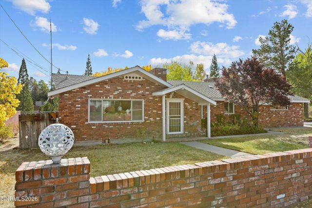 700 Hunter Place, Reno, NV 89519