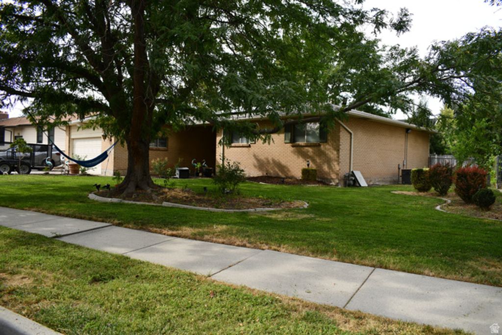 1872 W 7265 S, West Jordan, UT 84084 — exterior