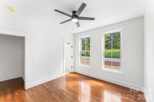 114 Walker Street, Morganton, NC 28655