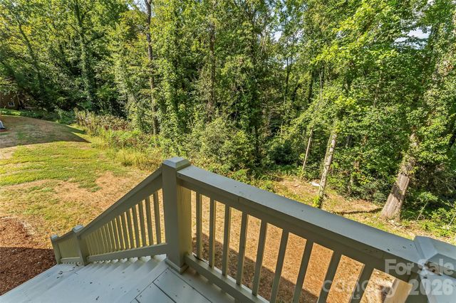 114 Walker Street, Morganton, NC 28655