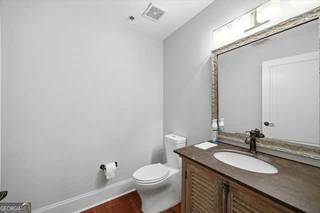 522 Cherry Street APT 301, Macon, GA 31201