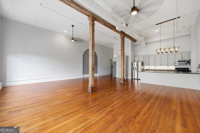522 Cherry Street APT 301, Macon, GA 31201