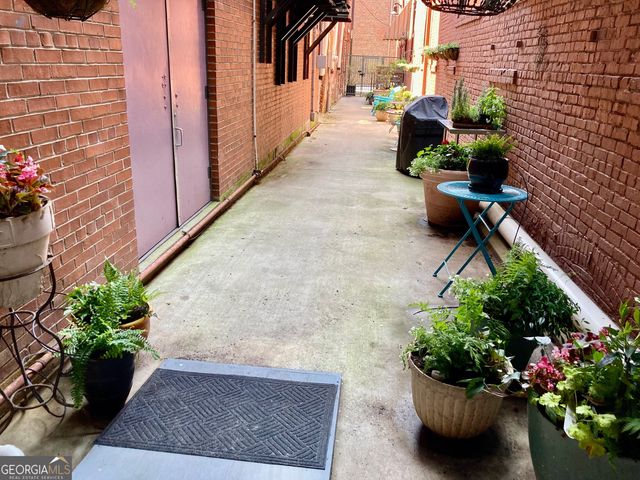 522 Cherry Street APT 301, Macon, GA 31201