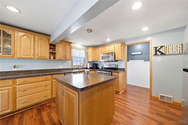 384 Moore Avenue, Tonawanda, NY 14223
