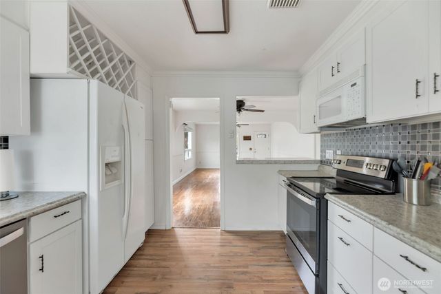 2916 Robin Avenue, Bremerton, WA 98310