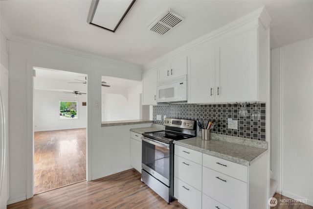 2916 Robin Avenue, Bremerton, WA 98310