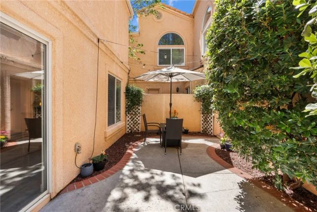 25114 Steinbeck C, Stevenson Ranch, CA 91381