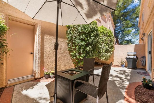25114 Steinbeck C, Stevenson Ranch, CA 91381