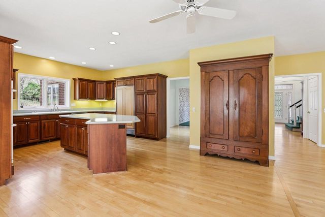6719 Shamrock Glen Circle, Middleton, WI 53562