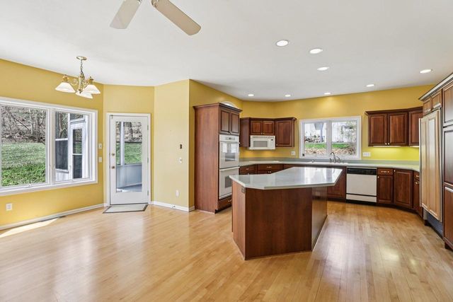 6719 Shamrock Glen Circle, Middleton, WI 53562