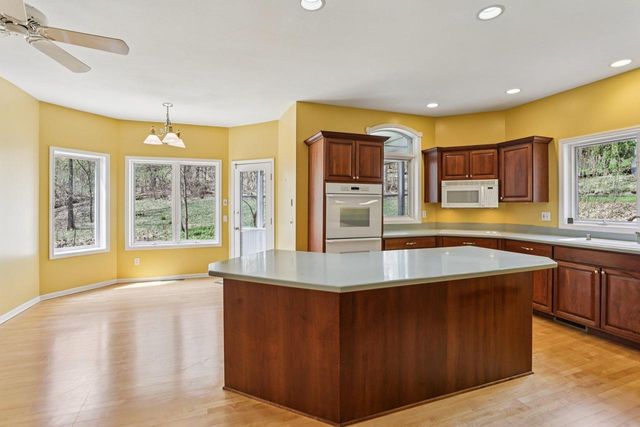 6719 Shamrock Glen Circle, Middleton, WI 53562
