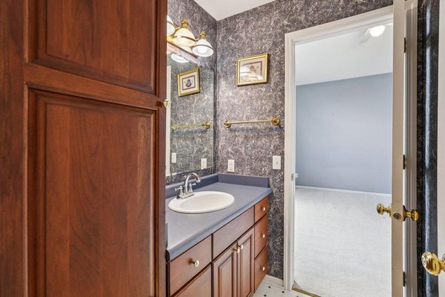 6719 Shamrock Glen Circle, Middleton, WI 53562