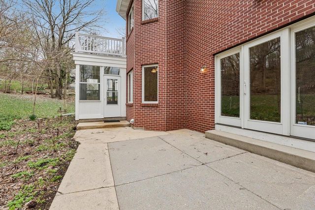 6719 Shamrock Glen Circle, Middleton, WI 53562